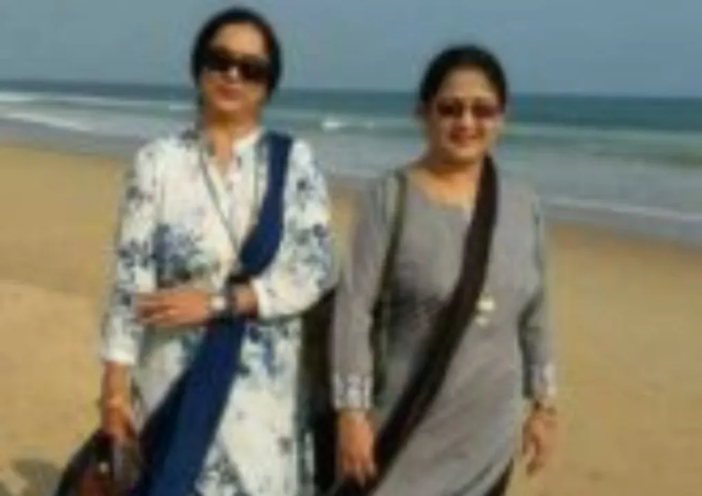  ୨୨ ବର୍ଷପରେ ଏକାଠି ହେଲେ ଓଲିଉଡ୍‌ର ଏହି ଦୁଇ ଅଭିନେତ୍ରୀ