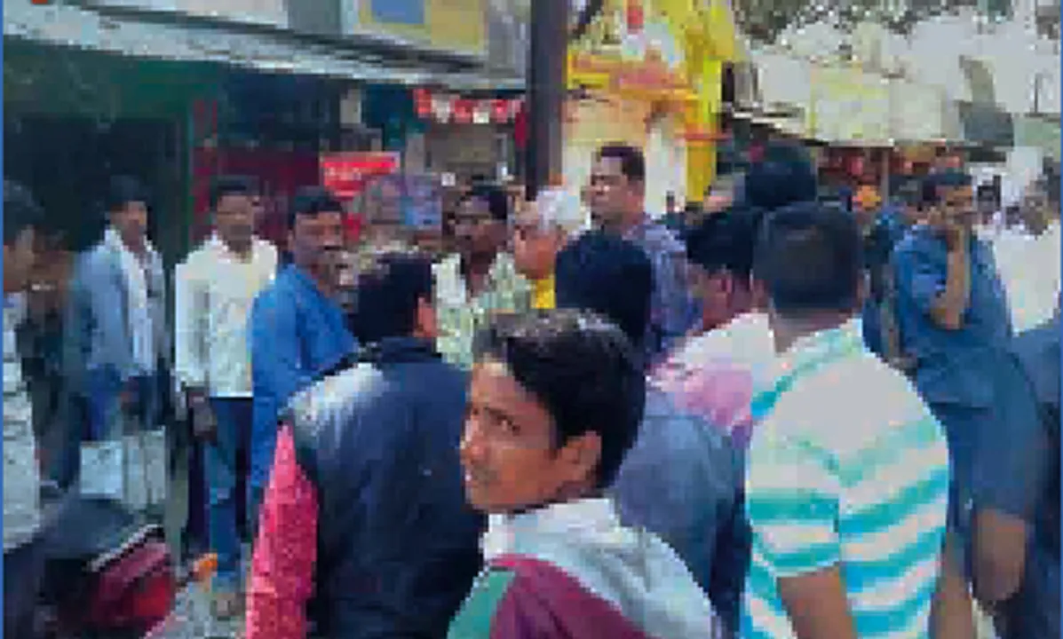  ପୁଲିସର ତନାଘନା, ଦୋକାନୀଙ୍କ ସହ ବିଧାୟକଙ୍କ ଆଲୋଚନା