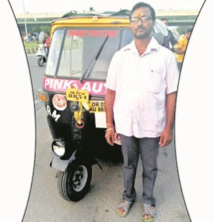  ଅଚିହ୍ନା ଶବଙ୍କ ଆତ୍ମୀୟ ପ୍ରଦୀପ