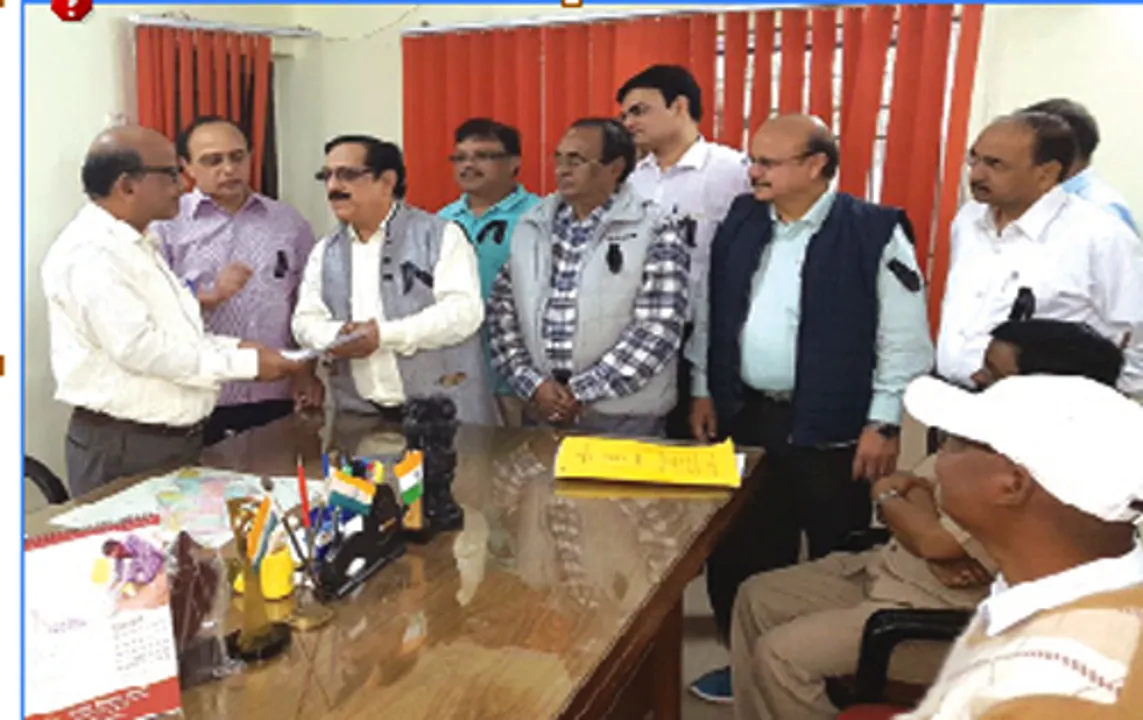  ଏନ୍‌ଏମ୍‌ସିକୁ ବିରୋଧ: ରାସ୍ତାକୁ ଓହ୍ଲାଇଲେ ଡାକ୍ତର