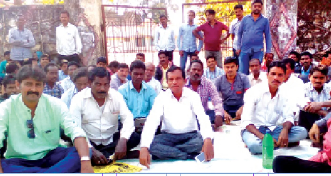  ଦକ୍ଷିଣ କେନାଲ ଚାଷୀଙ୍କ ଧାରଣା ଦ୍ୱିତୀୟ ଦିନରେ