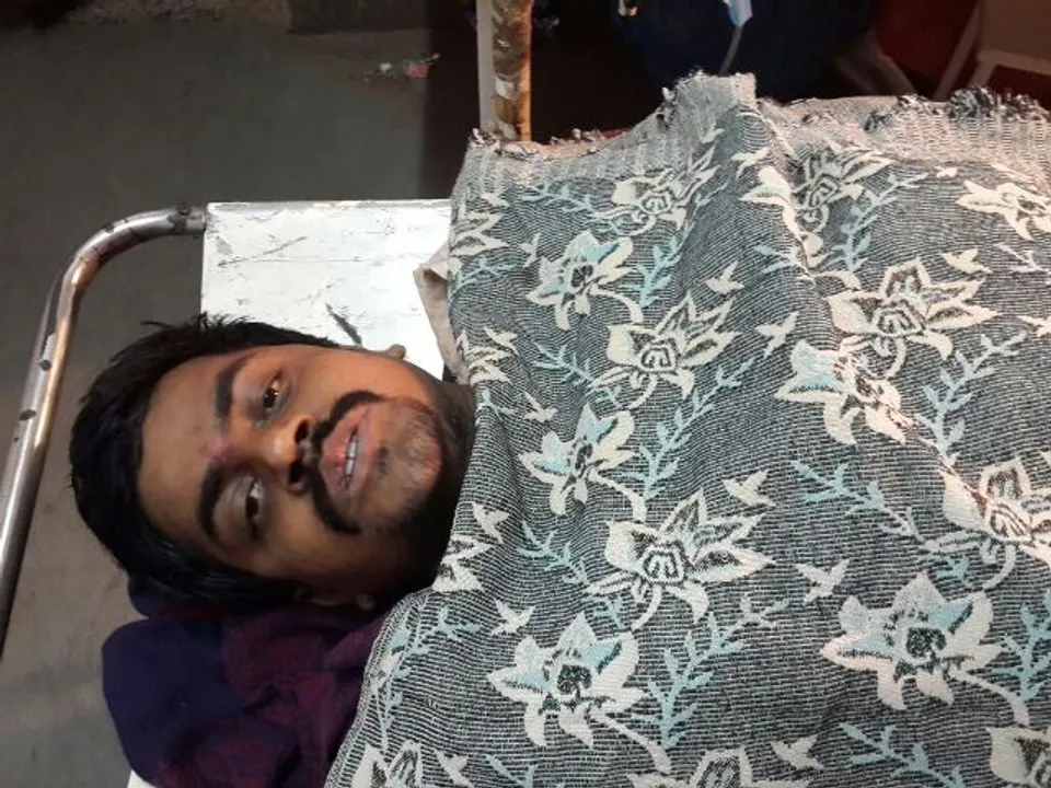  ଯୁବକଙ୍କୁ ଗୋଡ଼େଇ ହାଣିଲେ