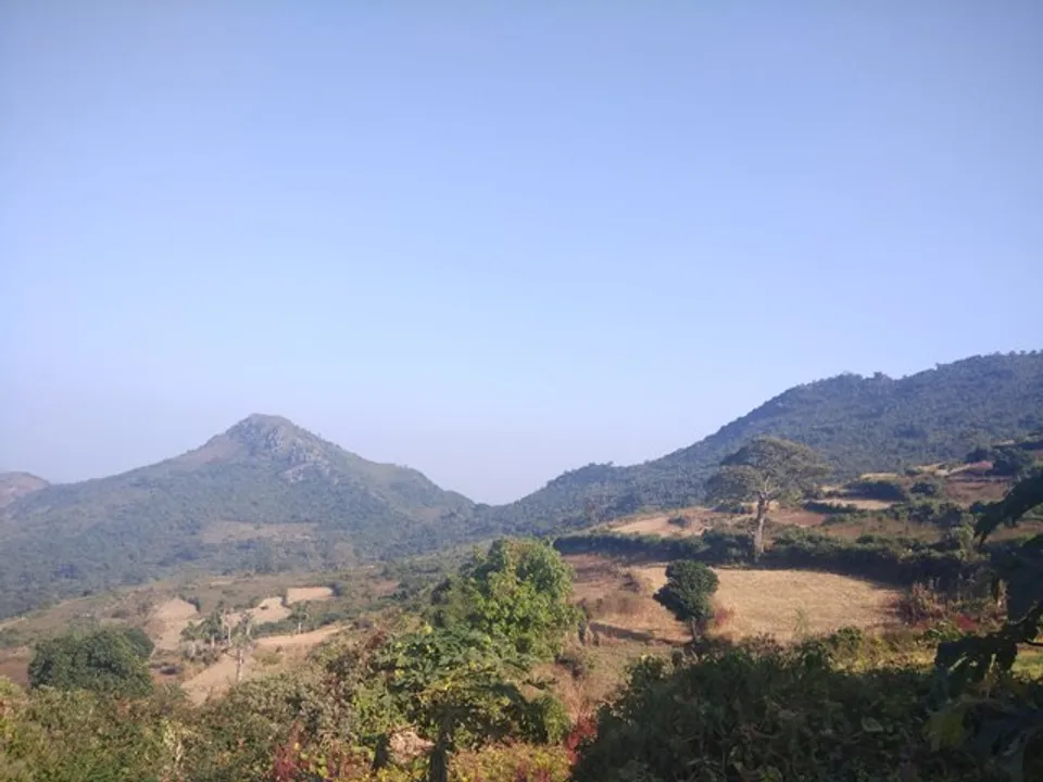 ସୁନା ପାହାଡ଼ ଉପରେ ଆନ୍ଧ୍ରର ଆଖି