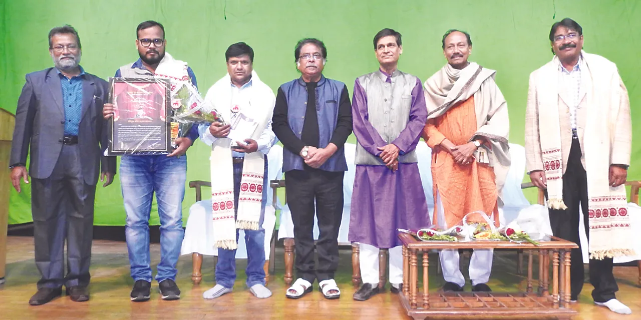  ‘ମନନ’ ନାଟ୍ୟ ମହୋତ୍ସବ : ଭ୍ରୂଣର ଦୋଷ କଣ?