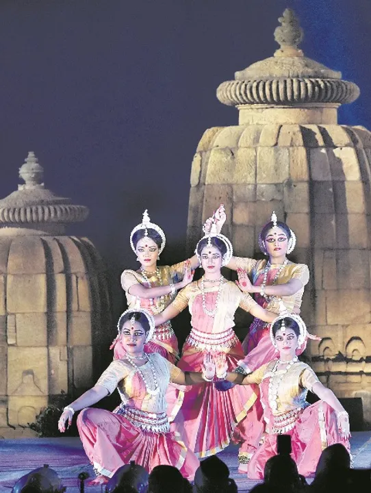  ମୁକ୍ତେଶ୍ୱର ନୃତ୍ୟ ଉତ୍ସବ ଉଦ୍‌ଘାଟିତ