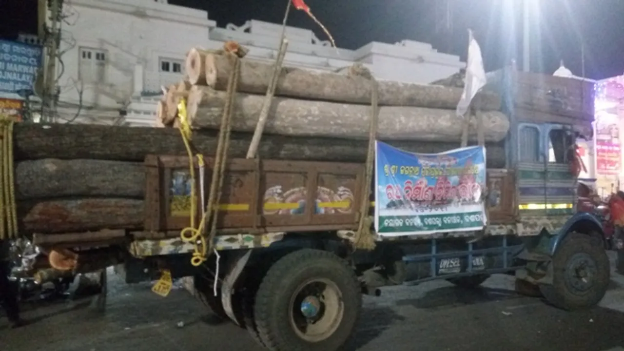  ପହଞ୍ଚିଲା ରଥ କାଠ