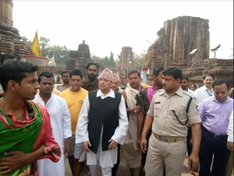  ପ୍ରଭୁ ଲିଙ୍ଗରାଜଙ୍କୁ ଦର୍ଶନ କଲେ ନେପାଳ ରାଜା