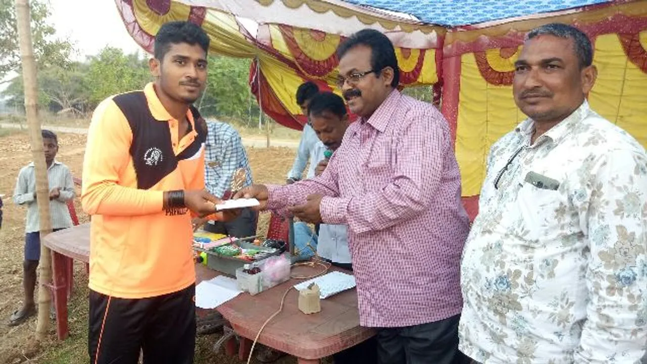  ପଞ୍ଚୁପାଣ୍ଡବ କପ୍‌ କ୍ରିକେଟ୍‌: ସେମିରେ ବ୍ଲୁ ଷ୍ଟାର୍‌