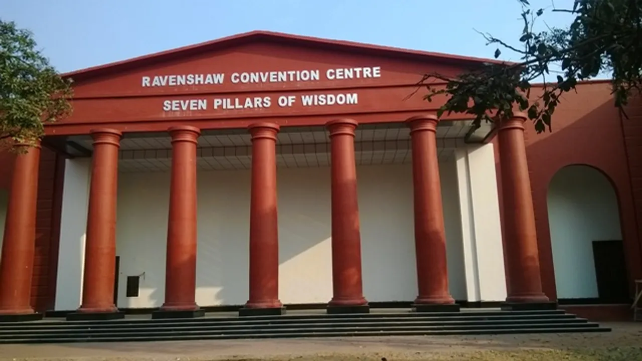  ରେଭେନ୍‌ସା ସେଭେନ୍‌ ପିଲାର୍ସ କାମ ସରିଲାନି