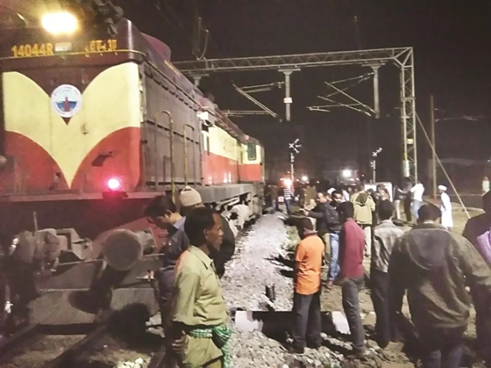  ଧାରଣାରୁ ଖସିଲା ଟ୍ରେନ ଇଞ୍ଜିନ୍‌