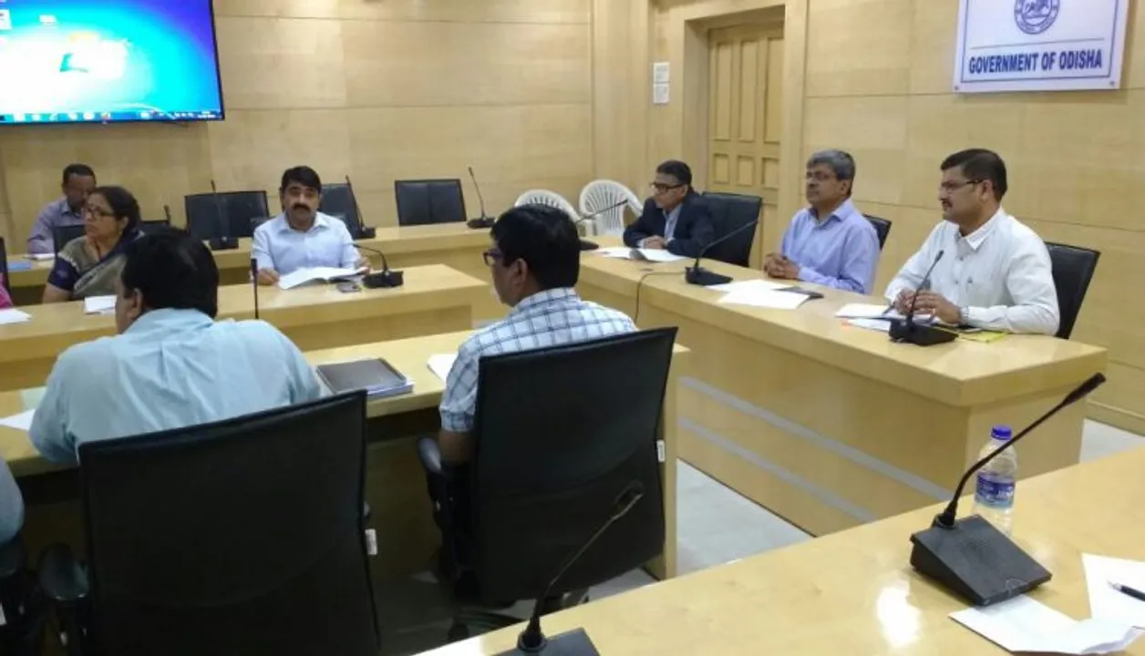  ମାଟ୍ରିକ୍‌ ପରୀକ୍ଷା ନେଇ ମୁଖ୍ୟ ଶାସନ ସଚିବଙ୍କ ସମୀକ୍ଷା : କପି ଧରା ହେବ କଡ଼ାକଡ଼ି