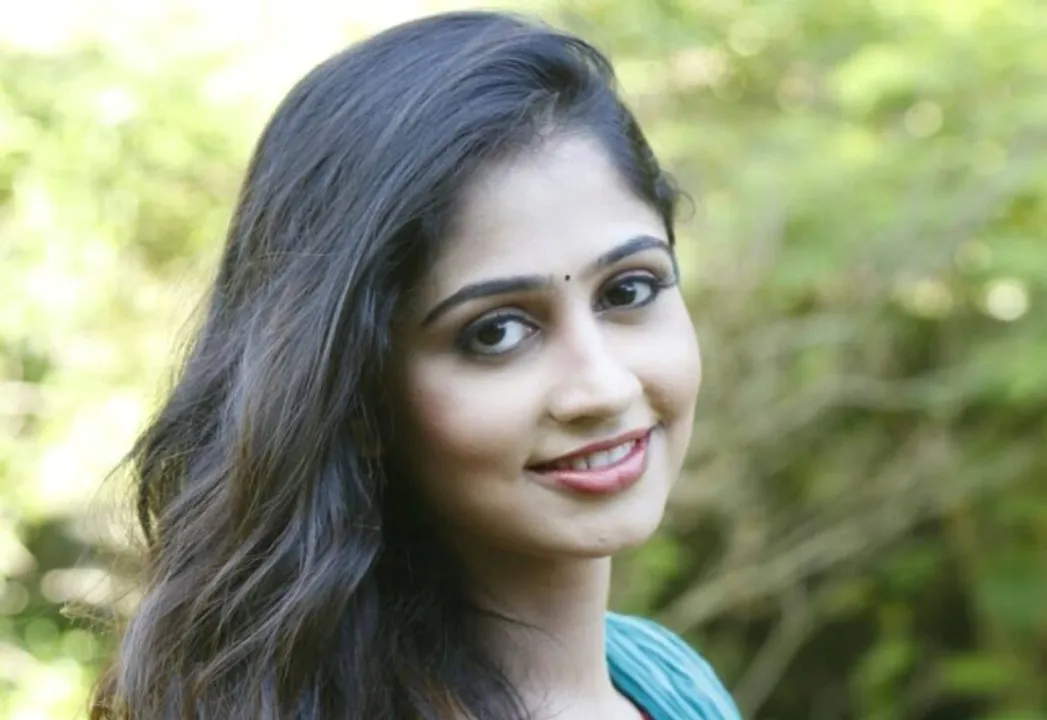  Poonam Mishra 