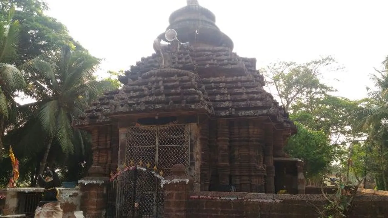  ପର୍ଯ୍ୟଟକଙ୍କ ଦୃଷ୍ଟି ଆଢ଼ୁଆଳରେ ଆରୋଳର କ୍ଷୁଦ୍ର କୋଣାର୍କ ମନ୍ଦିର