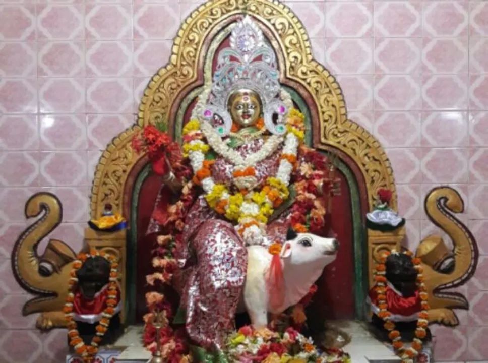  ମା’ ଜାଗୁଳାଇଙ୍କ ବାସନ୍ତିକ ନବରାତ୍ର ପୂଜା ଆରମ୍ଭ : ଶୈଳପୁତ୍ରୀ ବେଶରେ ଦର୍ଶନ ଦେଲେ ମା’