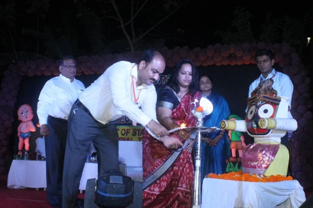  ସିମ୍‌ରକ୍‌ ଚେରିସ୍‌ ସ୍କୁଲ୍‌ର ବାର୍ଷିକ ଉତ୍ସବ