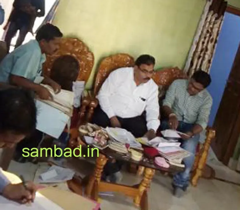  ନବରଙ୍ଗପୁର: ଫାସର୍ମାସିଷ୍ଟଙ୍କ ଘରେ ଭିଜିଲାନ୍ସ ଚଢ଼ାଉ