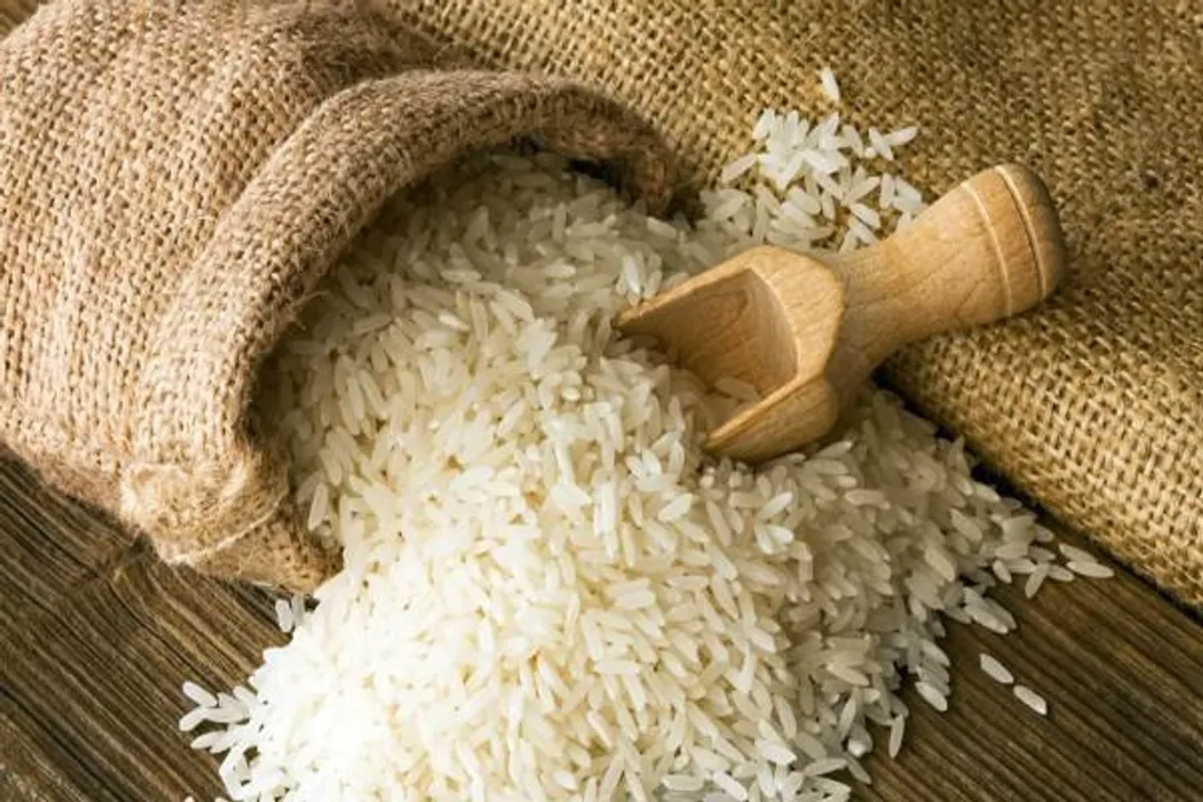  ‘ନିଅଣ୍ଟ ୧ ଲକ୍ଷ ମେଟ୍ରିକ ଟନ୍‌ ଚାଉଳ ଦିଅ’