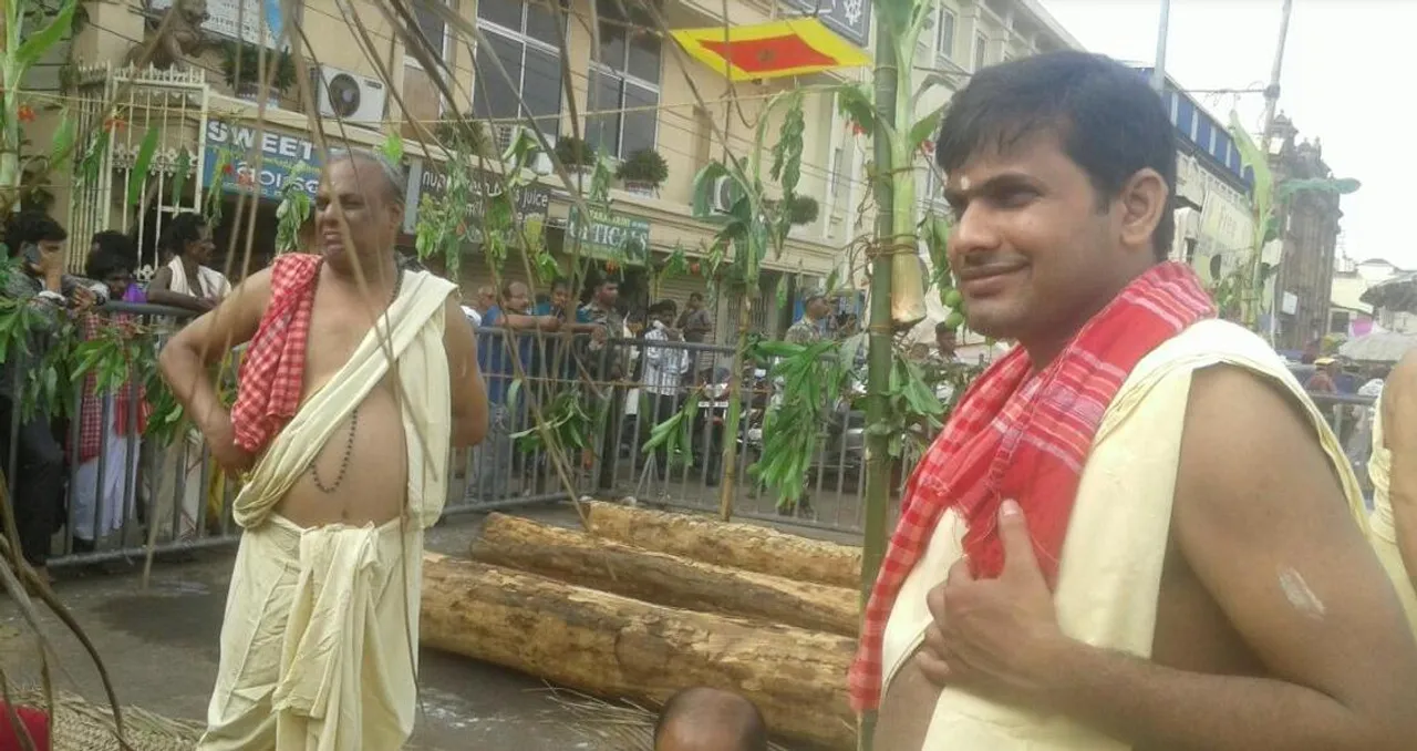  ଆରମ୍ଭ ହେଲା ରଥକାଠ ଅନୁକୂଳ ପ୍ରକ୍ରିୟା
