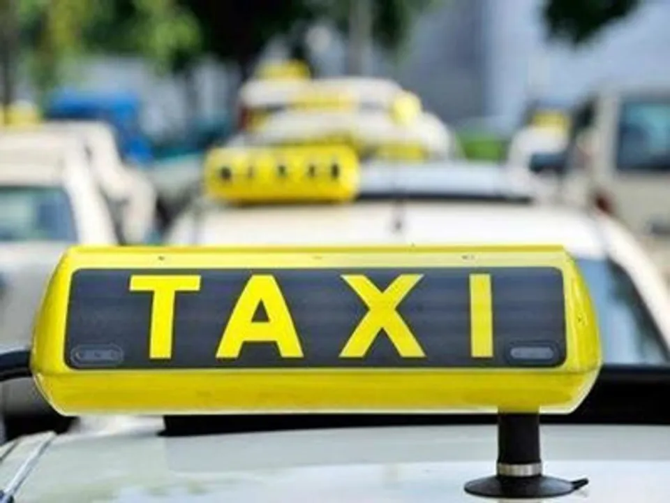  ପୁଣେ: ଉବେର୍‌ ଡ୍ରାଇଭର୍‌ ମଦ ଯାଚିବାରୁ ଆଚମ୍ବିତ ହୋଇଗଲେ ମହିଳା ଯାତ୍ରୀ