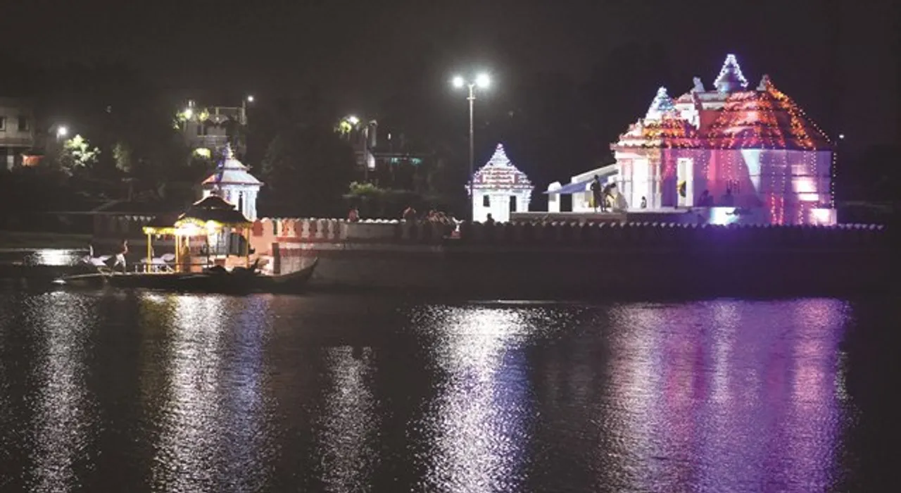  ଅସଜଡ଼ା ଏକାମ୍ର କ୍ଷେତ୍ର