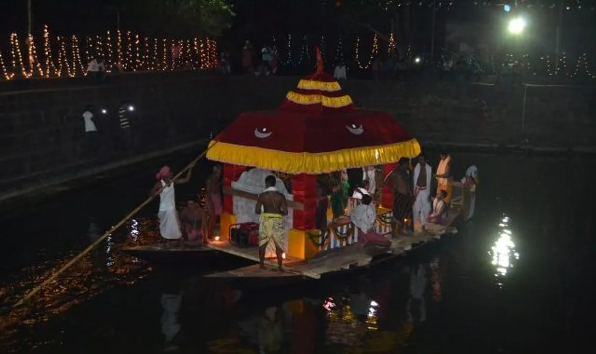  ଚନ୍ଦନ ଯାତ୍ରା ବେଳେ ବିନ୍ଦୁସାଗର ଅଧା ଅନ୍ଧାର