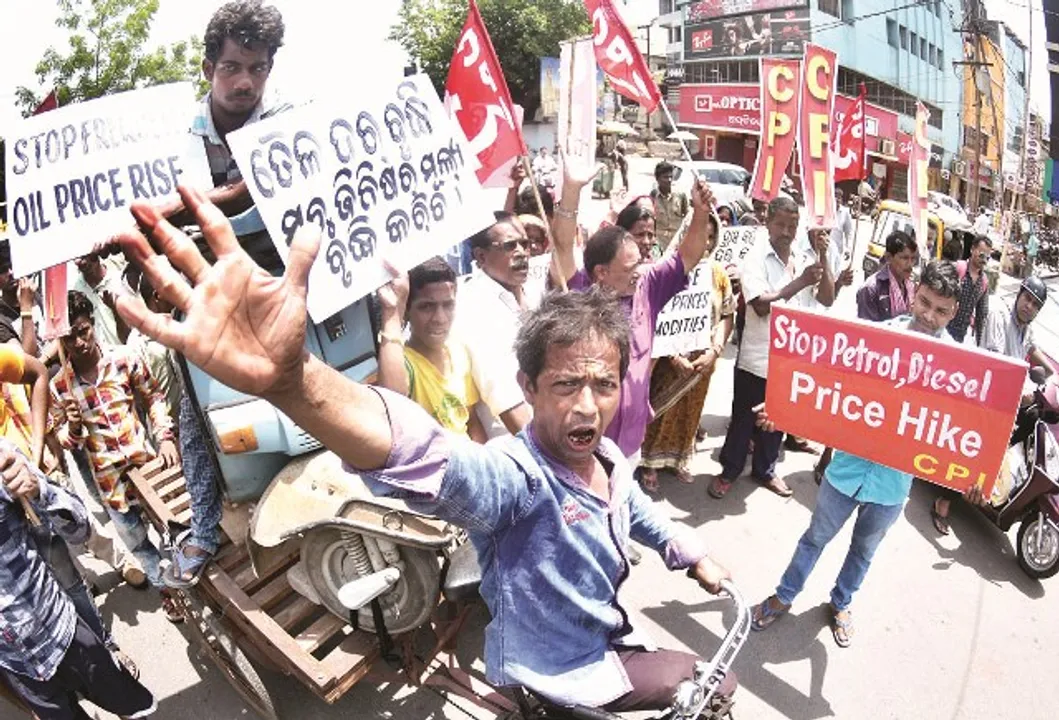  ତେଲ ତାତି: ସିପିଆଇର ବିକ୍ଷୋଭ