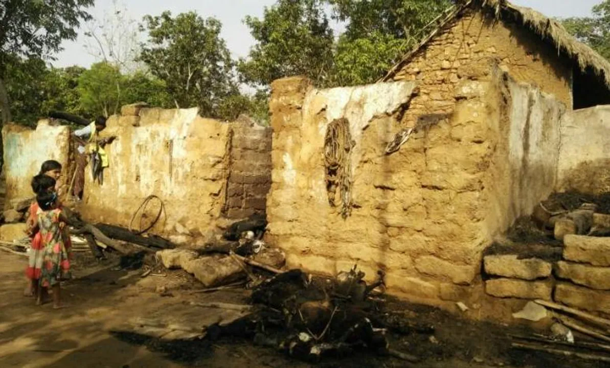  ଖୋର୍ଦ୍ଧା: ଅଗ୍ନିକାଣ୍ଡରେ ଚାରି ବଖରା ଘରପୋଡ଼ି: ୪୦ ଛେଳି ଦଗ୍ଧ