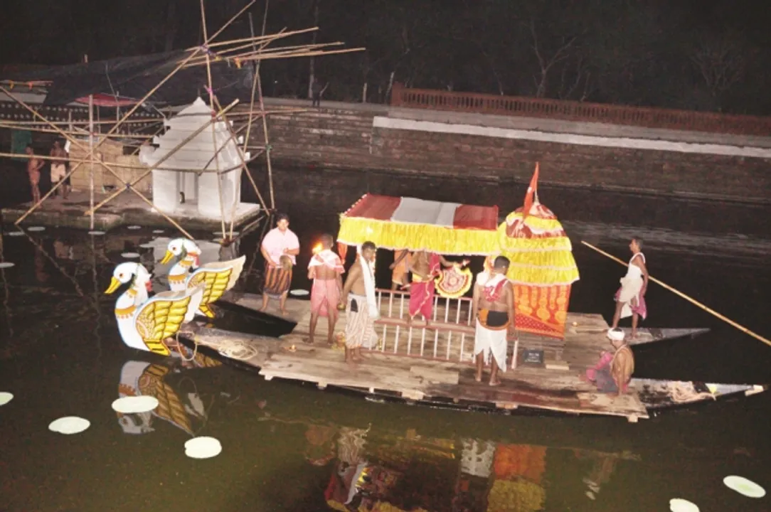  ରକ୍ଷା ହୋଇ ପାରିଲାନି ପରମ୍ପରା: ଅଲଗା ଚାପ ଖେଳିଲେ ଶ୍ରୀକପିଳନାଥ