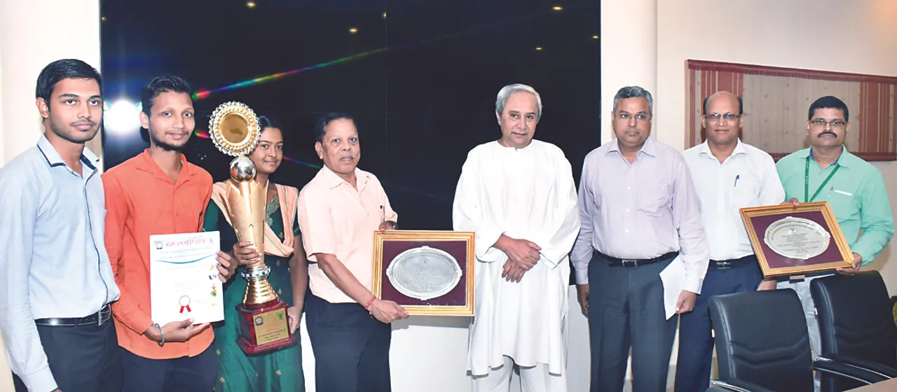  ଶ୍ରେଷ୍ଠ ଶହେ ବିଶ୍ୱବିଦ୍ୟାଳୟରେ ଓୟୁଏଟି