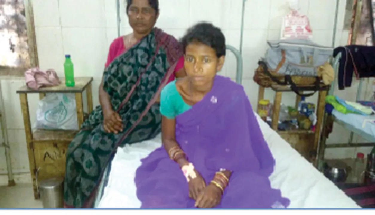  ଗୋଇଠା ମାଡ଼ରେ ମହିଳାଙ୍କ ଗର୍ଭ ନଷ୍ଟ!: ଅସହାୟ ଦମ୍ପତି, ବୁର୍ଲା ମେଡିକାଲରେ ପ୍ରସୂତି