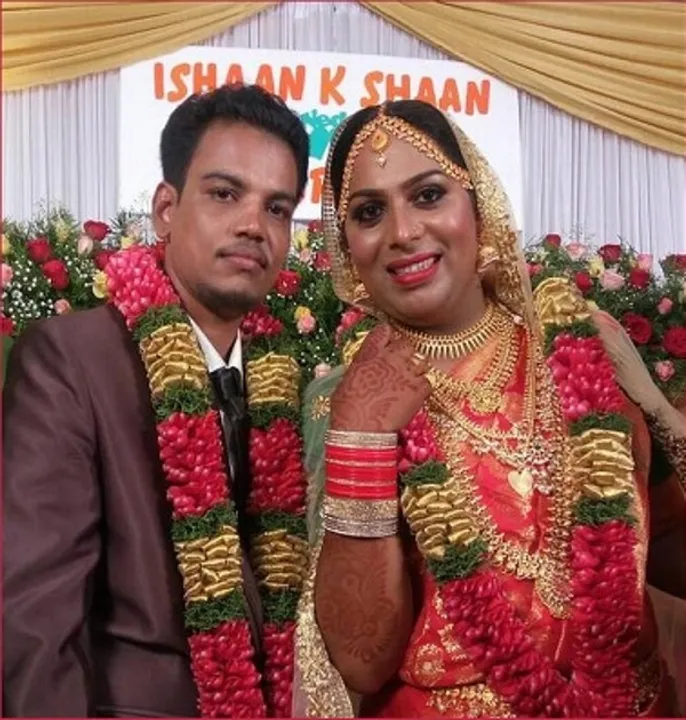  ଦେଶରେ ପ୍ରଥମ: ଦୁଇ ଲିଙ୍ଗ ପରିବର୍ତ୍ତନକାରୀଙ୍କ ମଧ୍ୟରେ ହେଲା ଆନୁଷ୍ଠାନିକ ବିବାହ