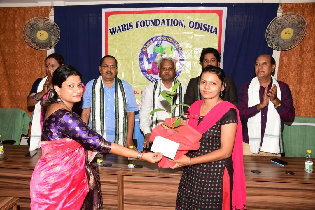  ଓ୍ଵାରିସ ଫାଉଣ୍ଡେସନ୍‌ ପକ୍ଷରୁ ଦିବ୍ୟାଙ୍ଗ ଶିଶୁଙ୍କୁ ପରୁସ୍କାର ବିତରଣ