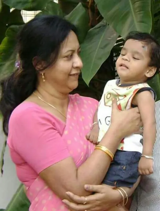  ମାତୃତ୍ୱ ଆଗରେ କର୍କଟ ବି ହାର୍‌ ମାନିଛି