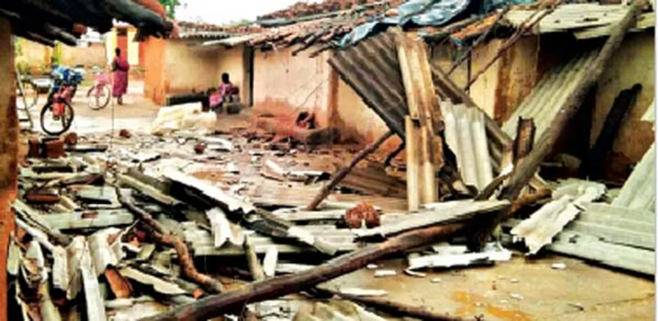  କାଳବୈଶାଖୀ ପ୍ରଭାବ:ଓରାମପଡ଼ାରେ ବ୍ୟାପକ କ୍ଷତି