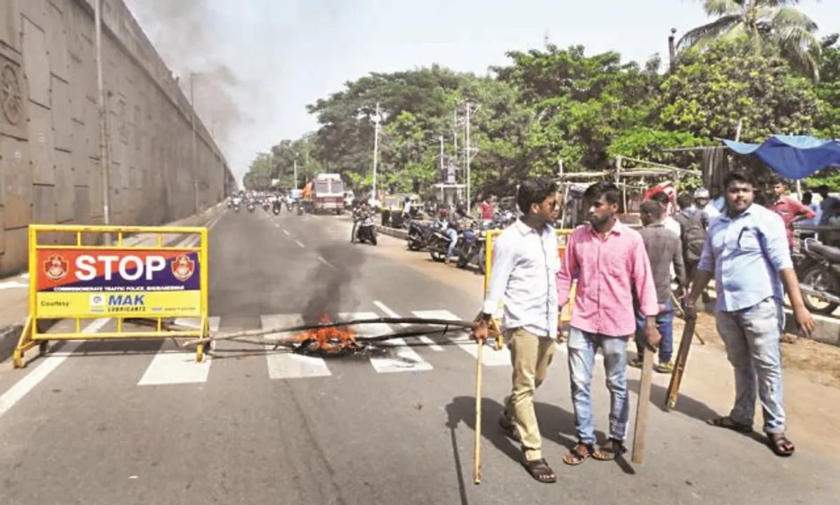  ପୂର୍ବତନ ସଭାପତି ପ୍ରାର୍ଥୀଙ୍କୁ ଅପହରଣ, ବାଣୀବିହାରରେ ଛାତ୍ର-ଅଣଛାତ୍ର ମୁହାଁମୁହିଁ