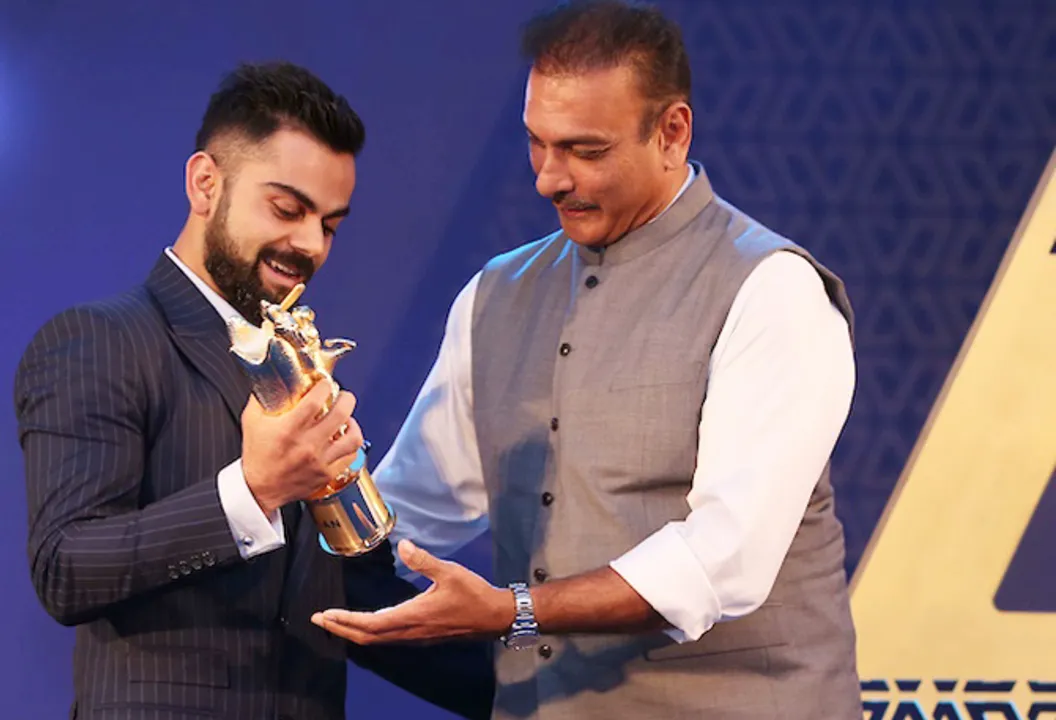  Virat Kohli receive award during the 6th M.A.K. Pataudi Memorial Lecture and BCCI Awards Evening held at the ITC Gardenia Hotel in Bengaluru on the 12th June 2018.

Photo by: Deepak Malik /SPORTZPICS for BCCI 