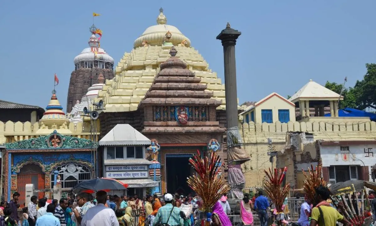  ଶ୍ରୀମନ୍ଦିରରେ ମହାପ୍ରଭୁଙ୍କ ବସ୍ତ୍ର ଓ ଅତ୍ୟାବଶ୍ୟକୀୟ ସାମଗ୍ରୀ କାଟି ପକାଉଛନ୍ତି ମୂଷା : ୨ମାସ ହେଲା ଯନ୍ତା ବସୁଛି ହେଲେ ଧରାପଡୁନାହାନ୍ତି