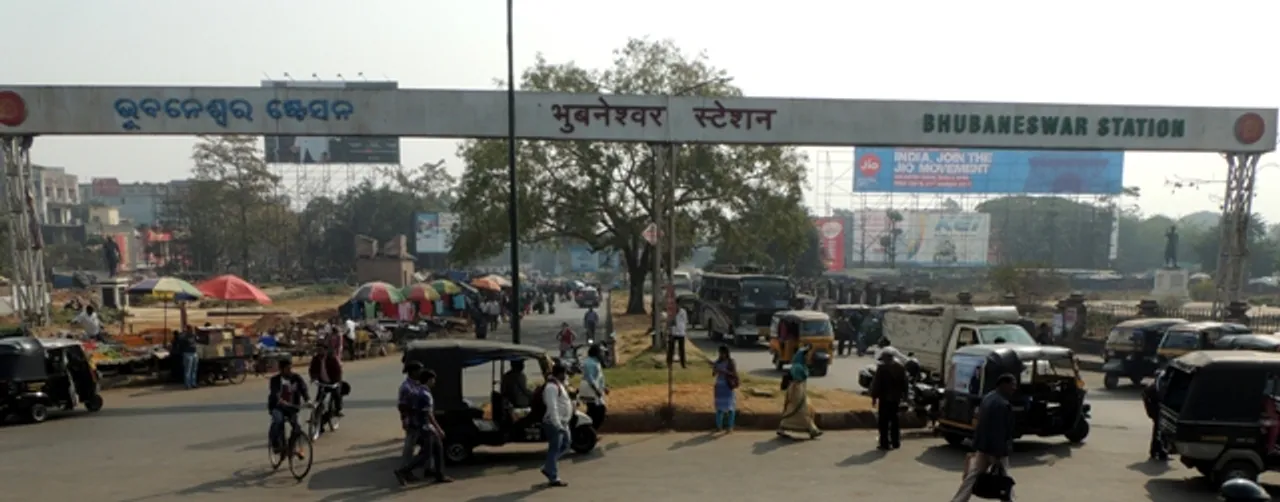  ଶ୍ରେୟ ନେବାକୁ ଲଢ଼େଇ: କେନ୍ଦ୍ର ଓ ରାଜ୍ୟ ସରକାରଙ୍କ କଳିରେ ଅଟକିଛିି ରେଳ ଷ୍ଟେସନ ଉନ୍ନତୀକରଣ ଯୋଜନା