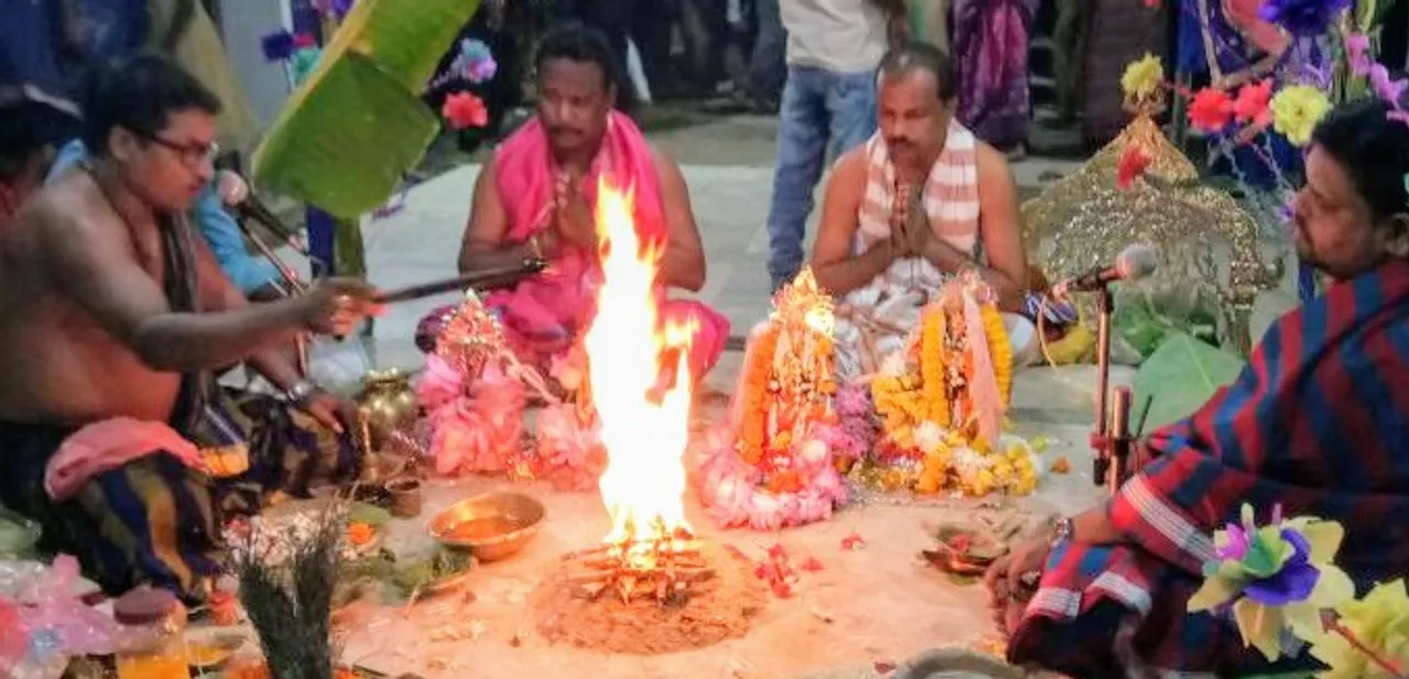  ଢାୱା ସୋମନାଥଙ୍କ ପୀଠରେ ଶିବପାର୍ବତୀ ବିବାହ