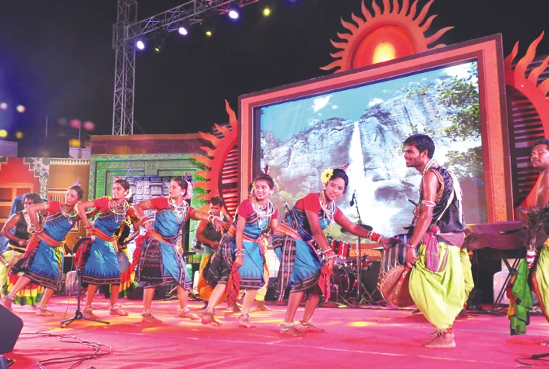  ଗ୍ରୀଷ୍ମ ଉତ୍ସବର ଦ୍ୱିତୀୟ ସନ୍ଧ୍ୟା: ରଙ୍ଗବତୀ ଗୀତରେ ଝୁମିଲେ