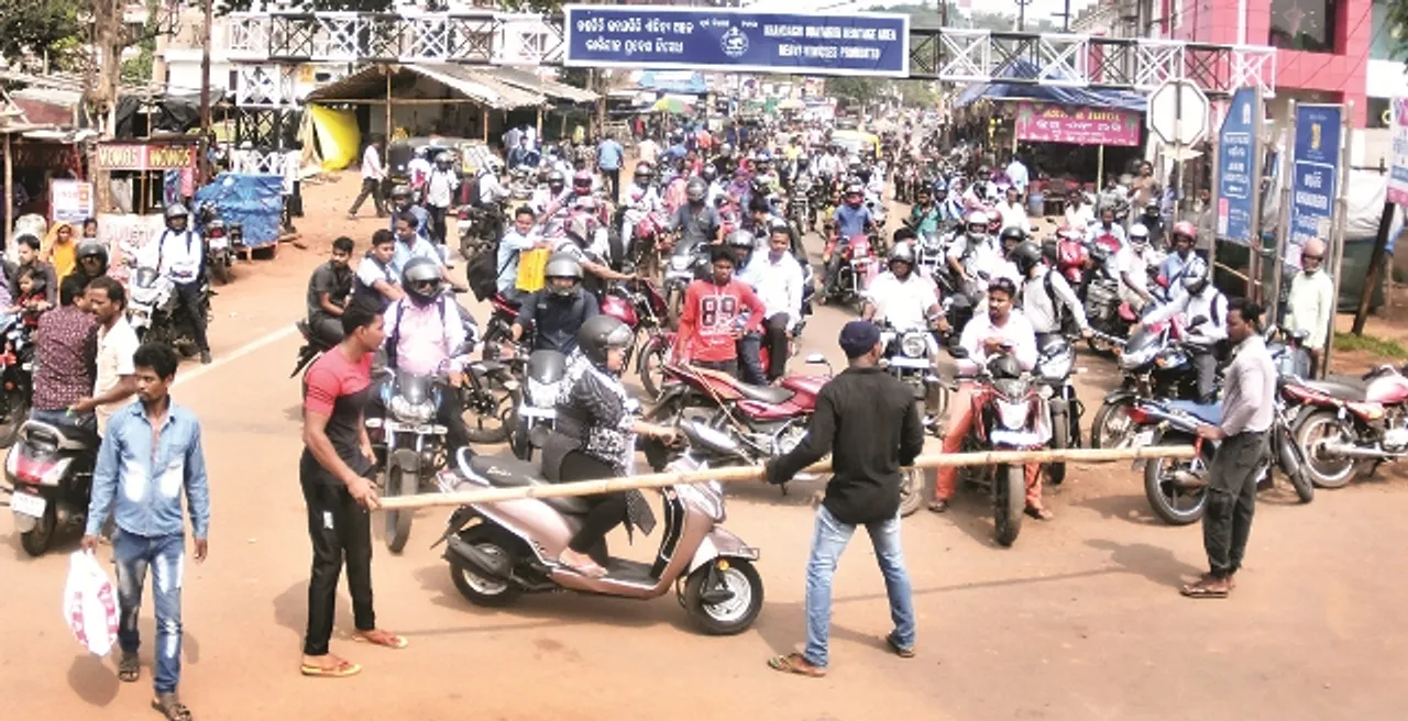  କଂଗ୍ରେସର ଚକା ଜାମ୍‌: କିଛି ଗଡ଼ିଲା କିଛି ଅଟକିଲା