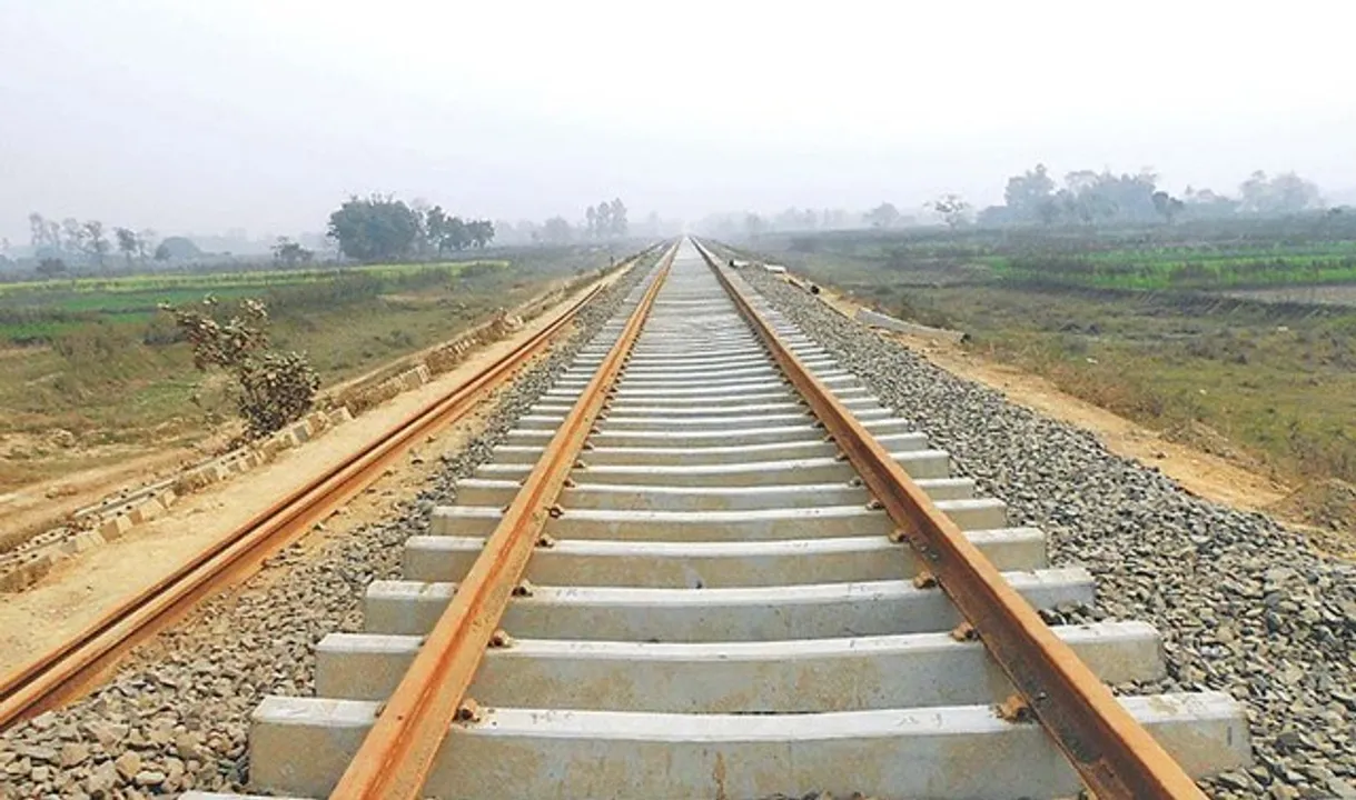 ରେଳ ୱାର୍କସପରେ ଡିଜେଲ ବଦଳରେ ବ୍ୟବହାର ହେବ ପ୍ରାକୃତିକ ଗ୍ୟାସ