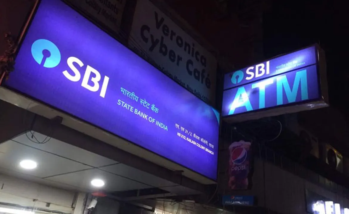  ସ୍ୱାମୀ ମଧ୍ୟ ସ୍ତ୍ରୀର ଡେବିଟ୍‌ କାର୍ଡ ବ୍ୟବହାର କରି ପାରିବେ ନାହିଁ