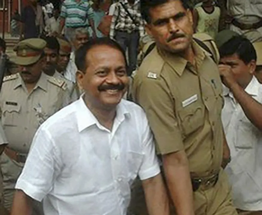  New Delhi: An undated photograph of gangster Munna Bajrangi as he appears for a hearing at a court in Jaunpur. Bajrangi was shot dead in the Baghpat District Jail, allegedly by an inmate, on Monday, July 9, 2018. (PTI Photo) (PTI7_9_2018_000146B) 
