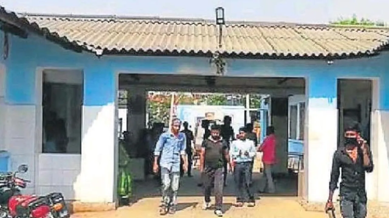  ମାଧେପୁରାର ସରକାରୀ ଡାକ୍ତରଖାନା; ଯେଉଁଠି ୪ର୍ଥ ଶ୍ରେଣୀ ସଫେଇ କର୍ମଚାରୀ ରୋଗୀଙ୍କ ଷ୍ଟିଚ୍‌ ପକାଇବା ସହ ଇଞ୍ଜେକସନ୍‌, ରକ୍ତ, ସାଲାଇନ୍‌ ଦିଅନ୍ତି!
