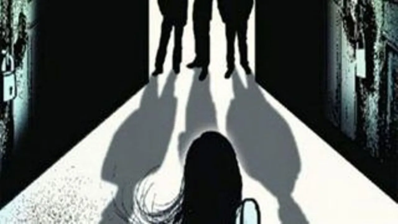  India.com 