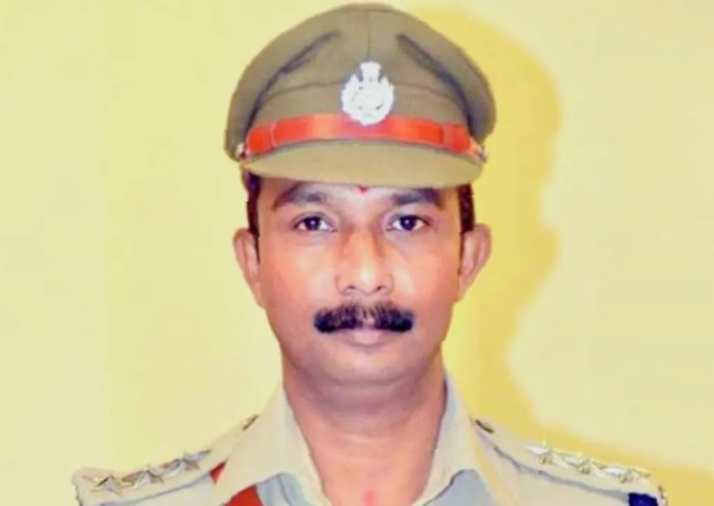  ପରଜଙ୍ଗ ଥାନା ଆଇଆଇସି ନିଲମ୍ବିତ