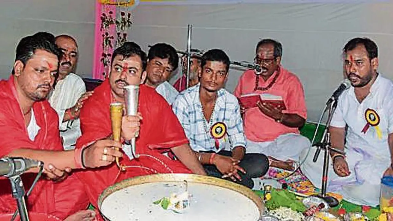  ରାତିରେ ଅଫିସ୍‌ ଛାତରେ ବୁଲେ ମହିଳା ଭୂତ! ଭୂତ ଭଗାଇବାକୁ ସରକାରୀ ହେଡ୍‌ କ୍ୱାଟରରେ ହେଲା ପୂଜା