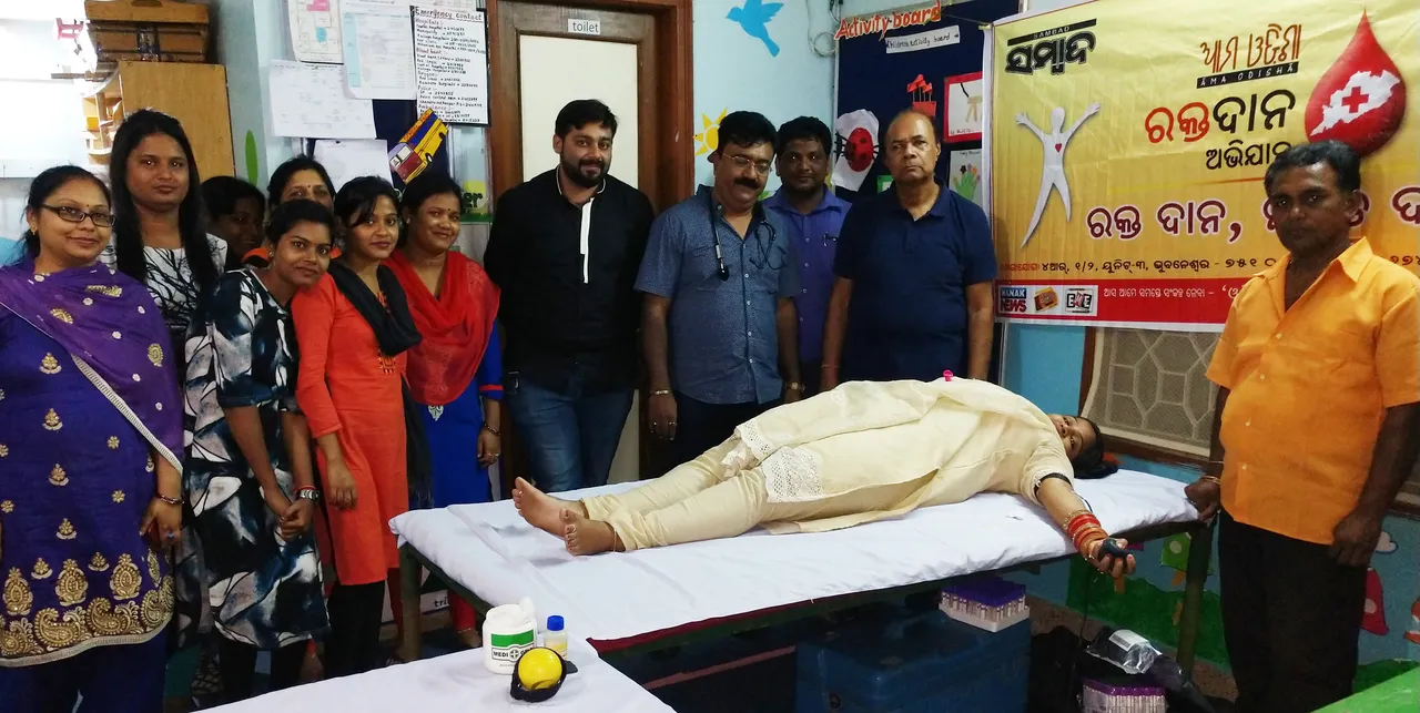  ସନ୍ତୋଷ ଟ୍ରେଡିଂ ପକ୍ଷରୁ ରକ୍ତଦାନ ଶିବିର