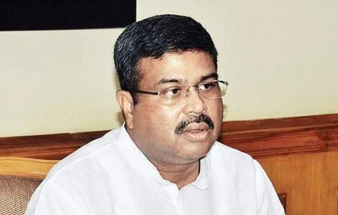  ତୋମାରଙ୍କୁ ଚିଠି ଲେଖି ଅନୁରୋଧ କଲେ ଧର୍ମେନ୍ଦ୍ର : ପକ୍କା ଘର ଯୋଜନାର ତଦନ୍ତ କରାଯାଉ